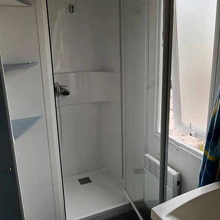 Kemping Mobil Entre Et Ocean 3 Ch 6 P Lacanau